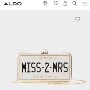 Mowery Box Clutch - Miss2Mrs